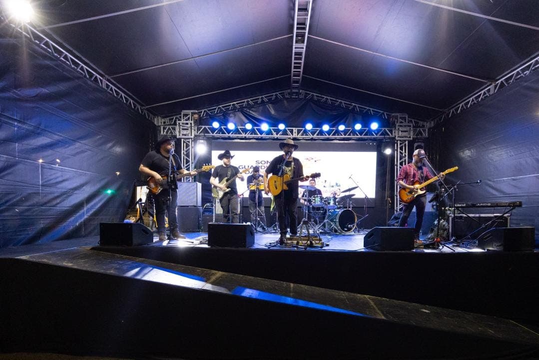 Blue Oak Creek - Banda